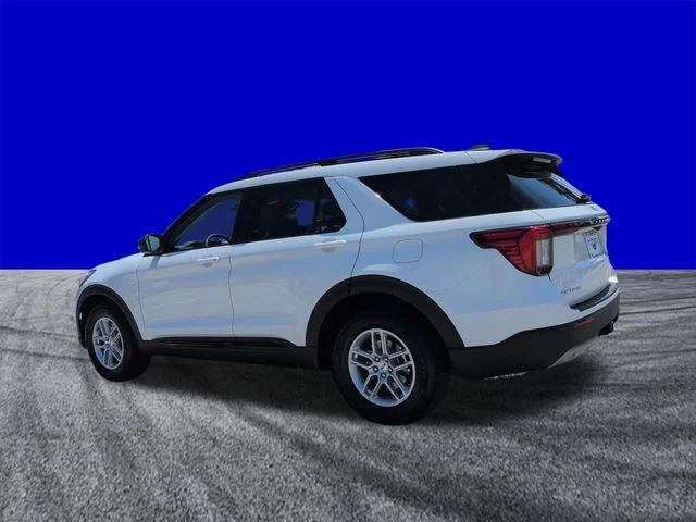 New 2026 Star White Metallic Tri-Coat Ford Active image 6