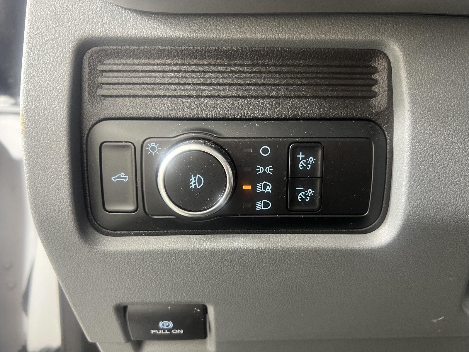 Used 2024 Oxford White Ford XL image 16