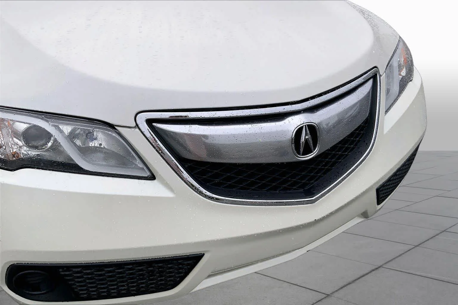 Used 2015 White Diamond Pearl Acura  image 28
