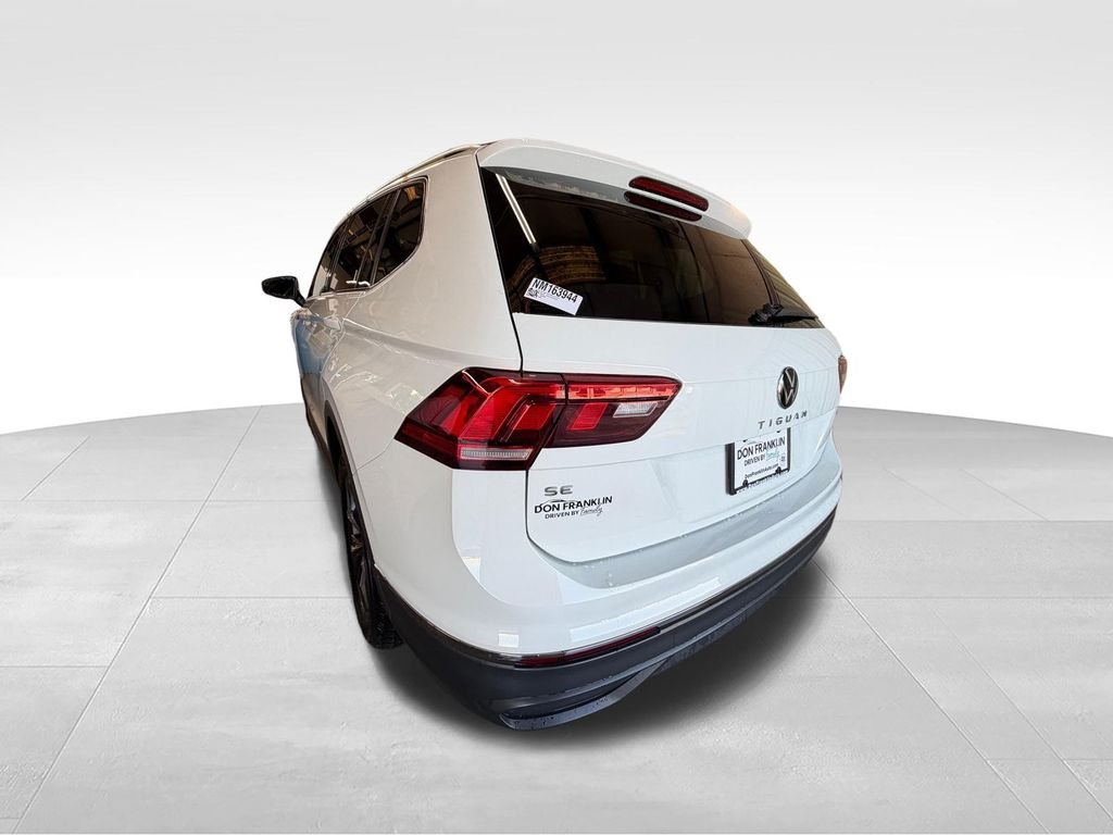 Used 2022 White Volkswagen 2.0T SE image 3