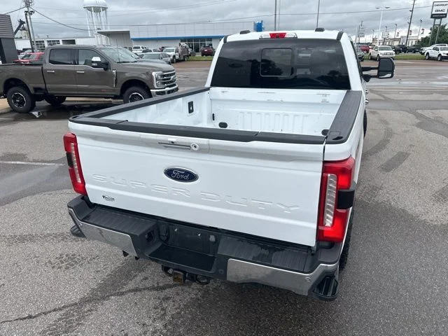 Used 2023 Oxford White Ford Lariat image 22