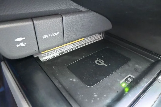 Used 2018 Brown Toyota XLE image 32