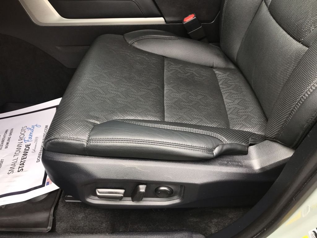 Used 2025  Toyota Limited image 12
