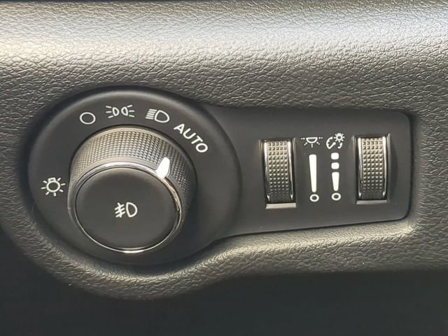 2026 Chrysler Pacifica Limited - Photo 31