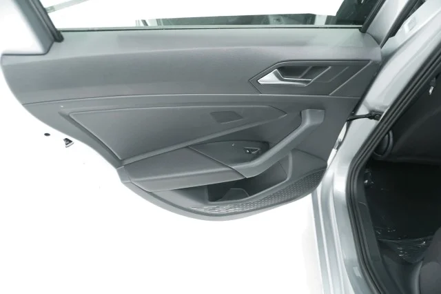 2026 Volkswagen Jetta Sport - Photo 18