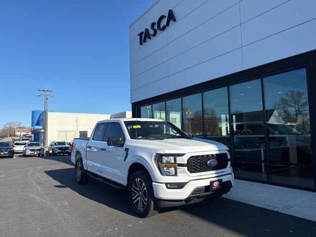 Used 2023 White Ford XL image 1