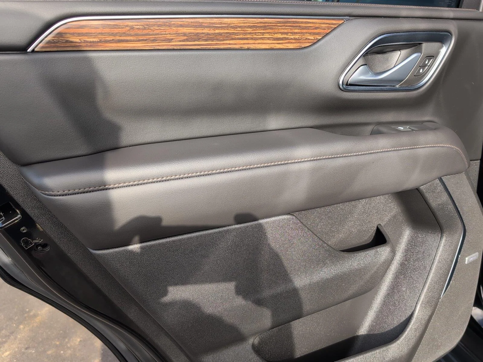 Used 2023 Black Chevrolet High Country image 35