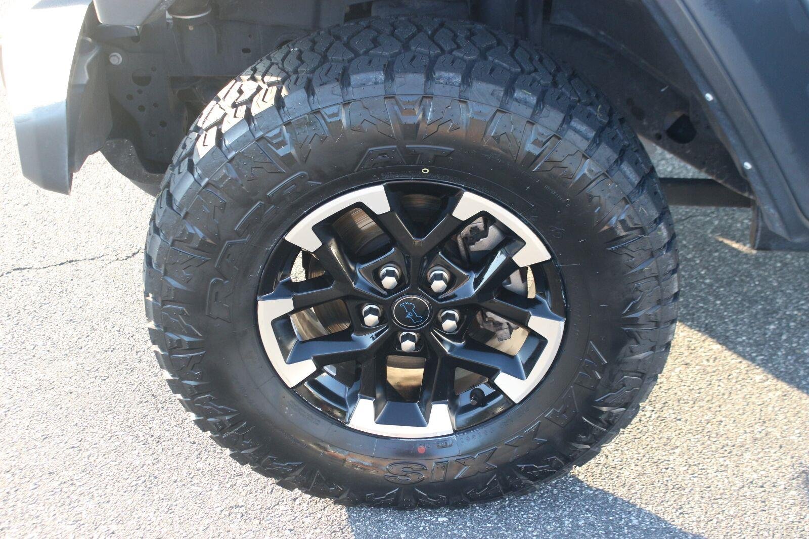 Used 2024 Grey Jeep Rubicon image 37