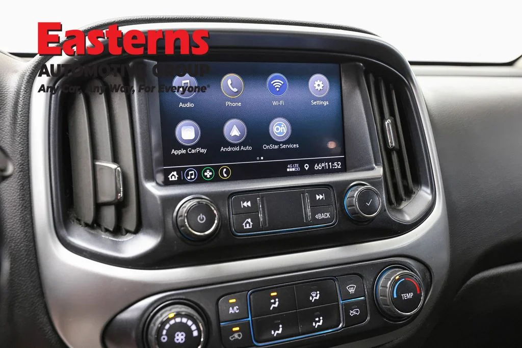 Used 2022 White Chevrolet LT image 19