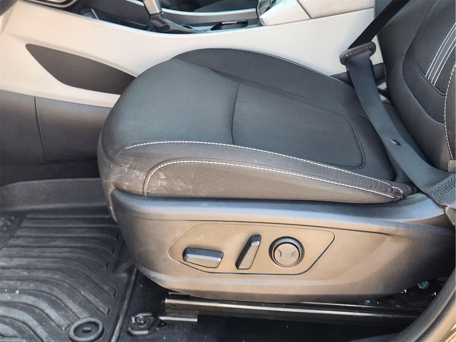 Used 2024 Black Pearl Hyundai SEL image 23