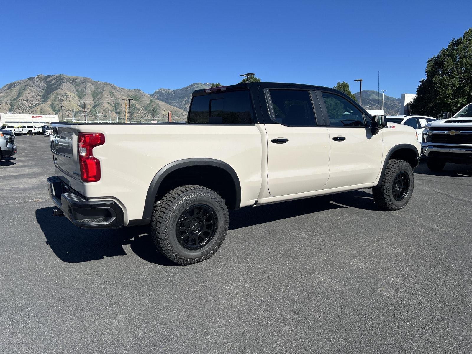 New 2026 White Sands Chevrolet ZR2 image 5