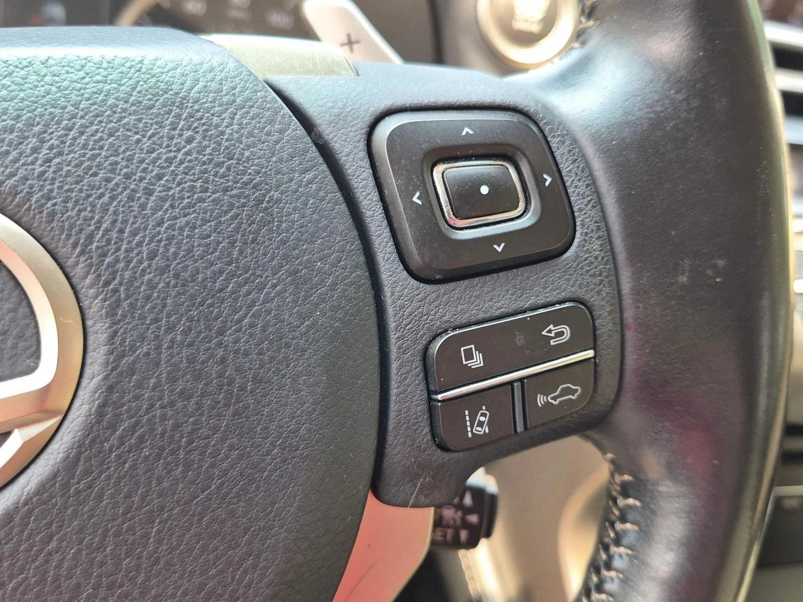 Used 2018 Eminent White Pearl Lexus NX 300 image 11