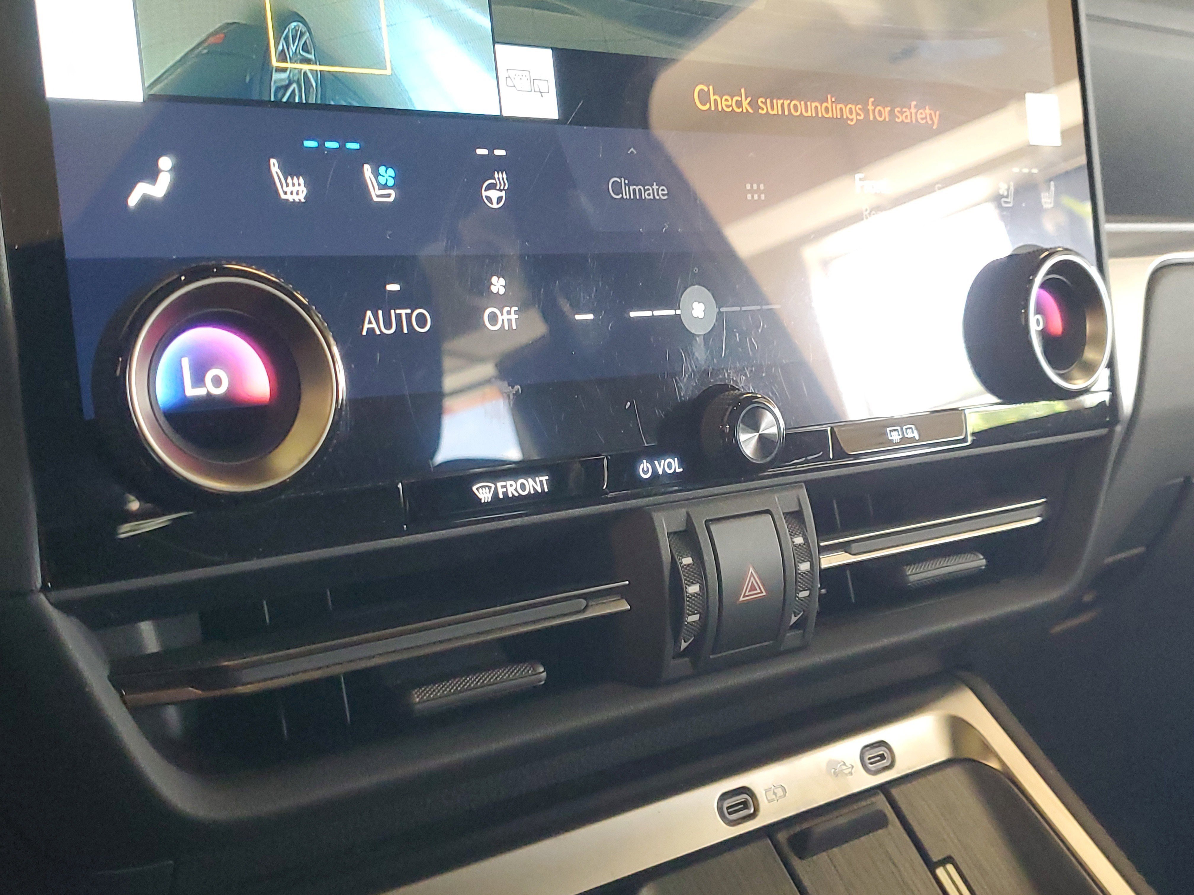 Used 2024 Gray Pearl Lexus GX 550 Luxury image 30
