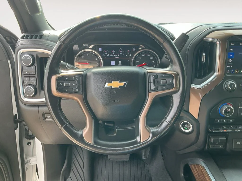 Used 2022 Beige Chevrolet High Country image 13