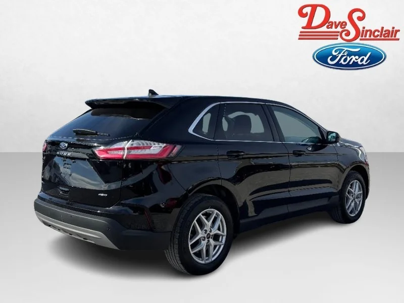 Used 2024 Black Ford SEL image 7