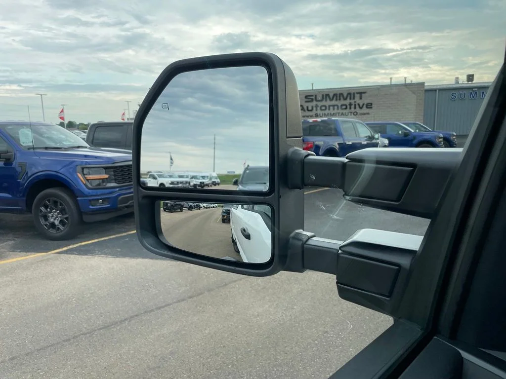 New 2026 Oxford White Ford F-350® XL image 31