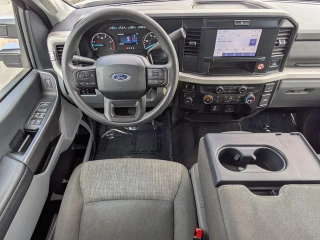 Certified Used 2025 Avalanche Ford XLT image 16