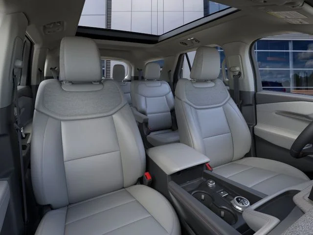 New 2026 Space White Metallic Ford Active image 10