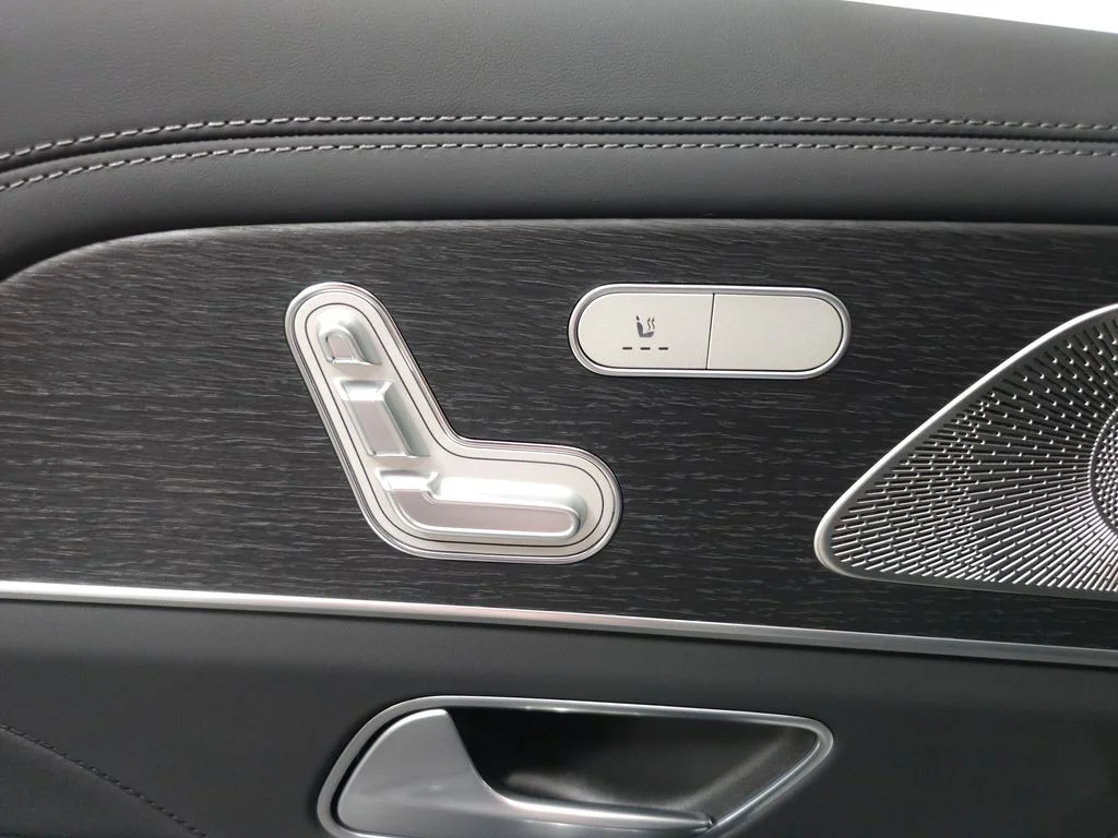 Used 2025 MANUFAKTUR Alpine Gray Mercedes-Benz GLE 63 S AMG® image 28