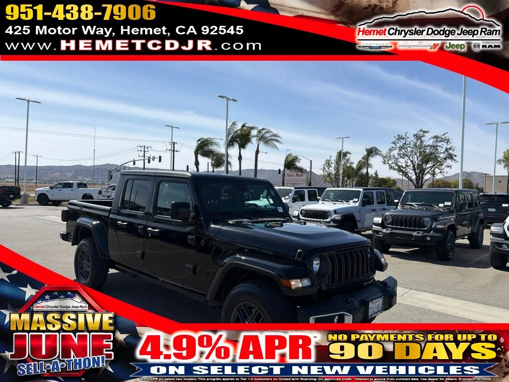 2024 Jeep Gladiator Sport S's photo
