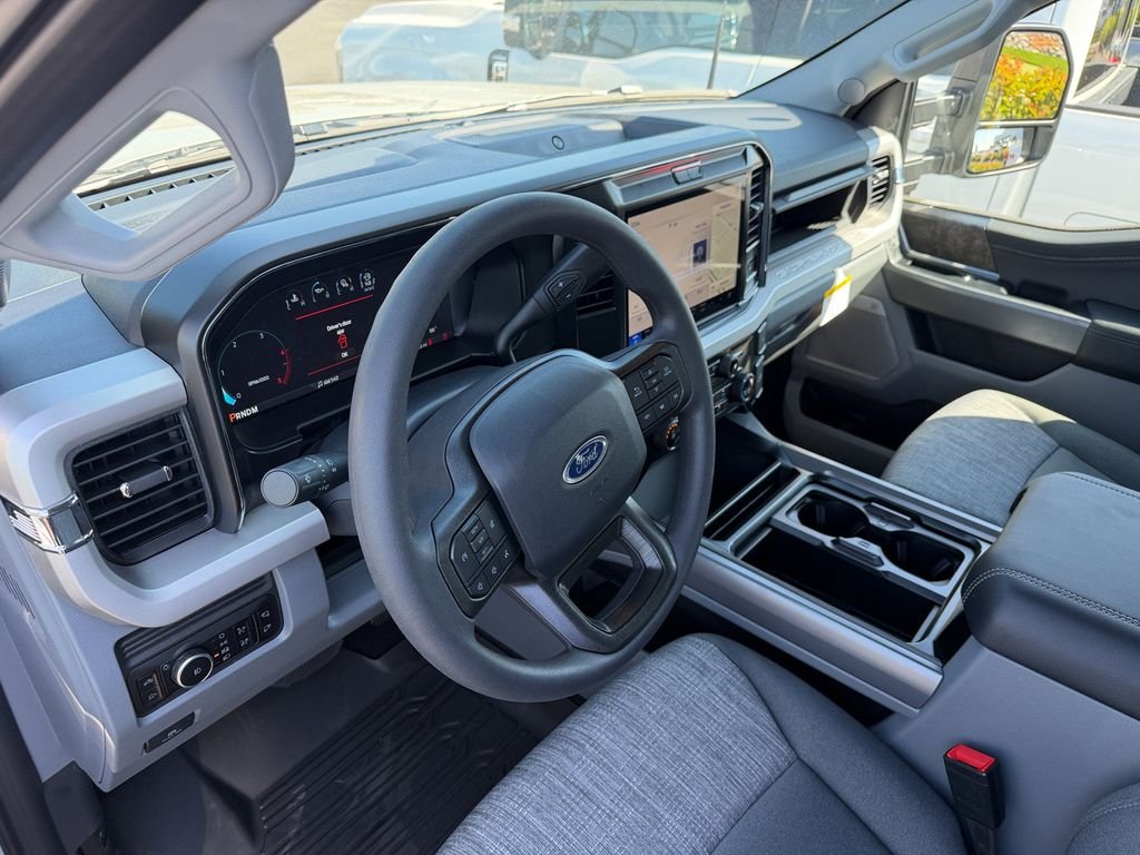New 2026 Avalanche Ford F-250® XLT image 16