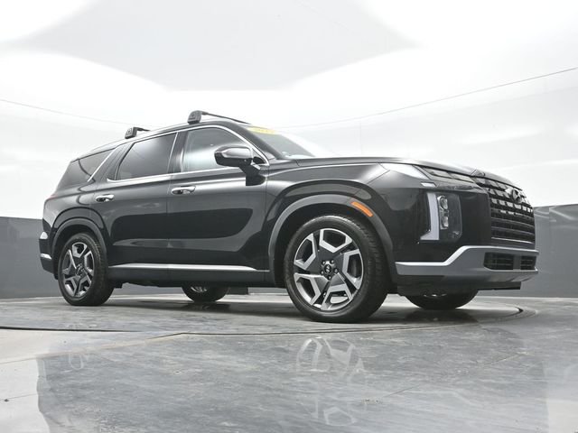 Used 2023 Black Hyundai Limited image 23