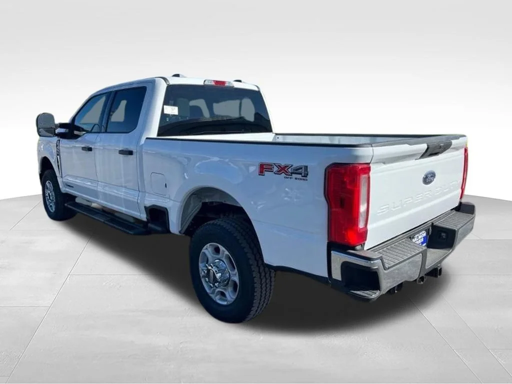 Used 2026 White Ford XL image 6