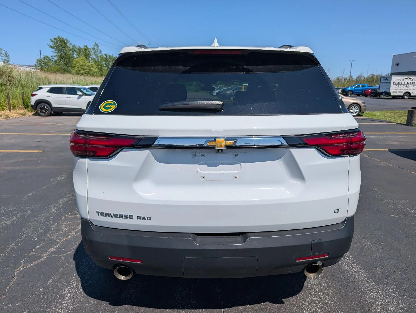 Used 2023 Summit White Chevrolet LT Cloth image 10