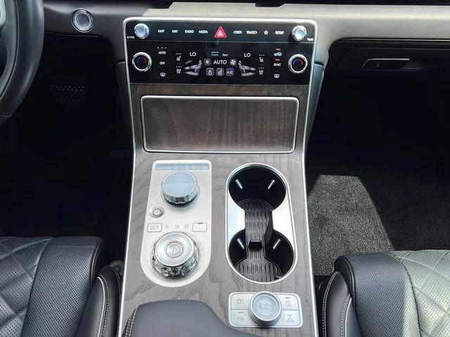 Used 2025 Silver Genesis 3.5T Prestige image 15