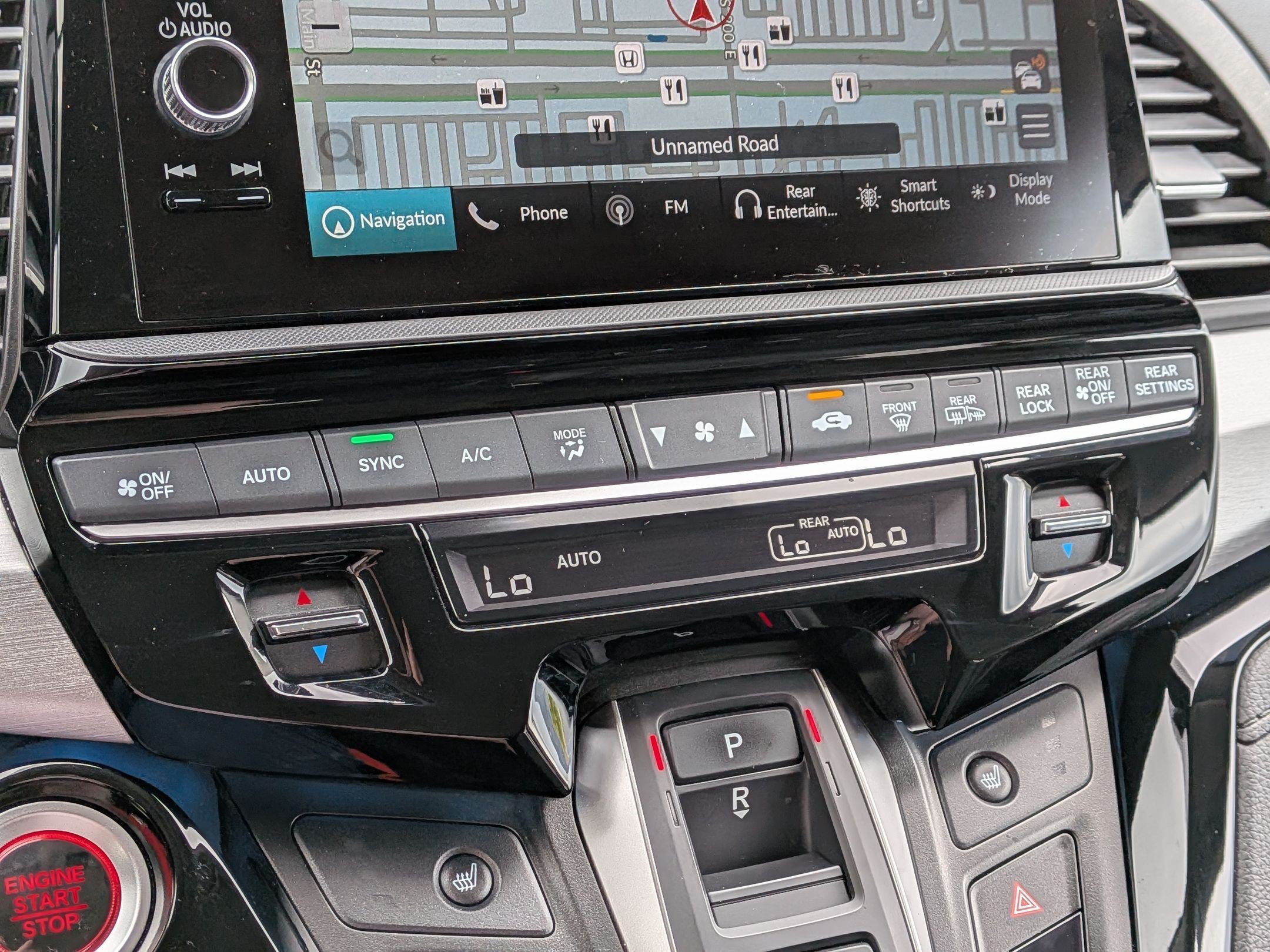 2025 Honda Odyssey Elite - Photo 24