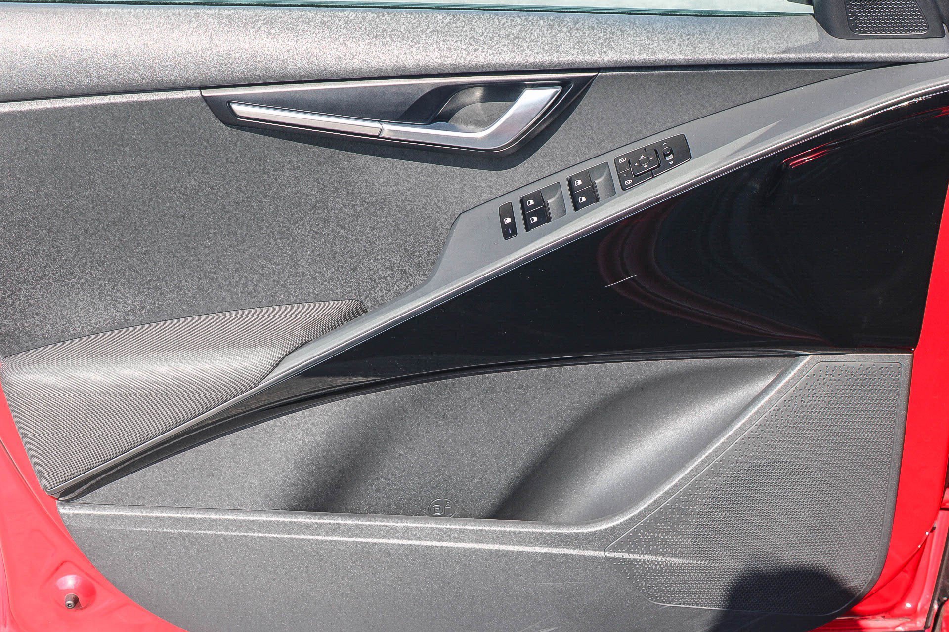 2025 Kia Niro EX - Photo 20