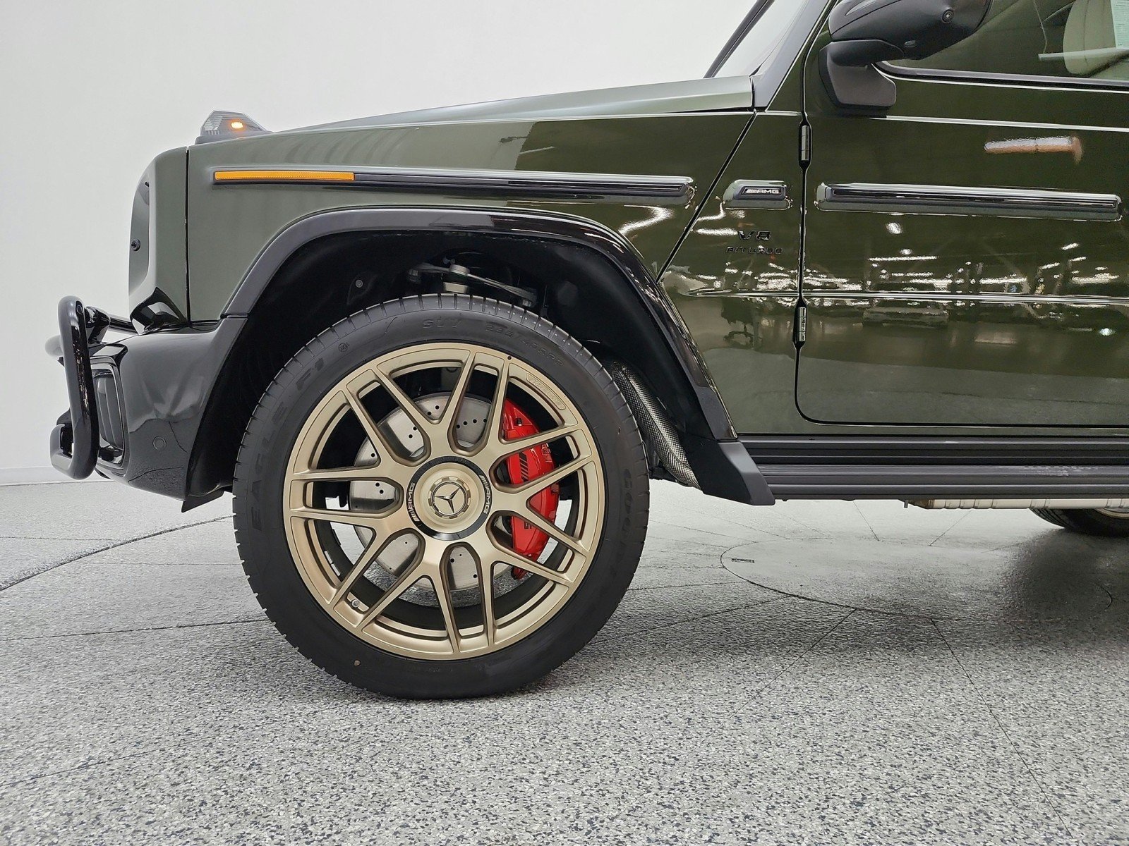 New 2027 MANUFAKTUR Olive Metallic Mercedes-Benz AMG® G 63 SUV image 15