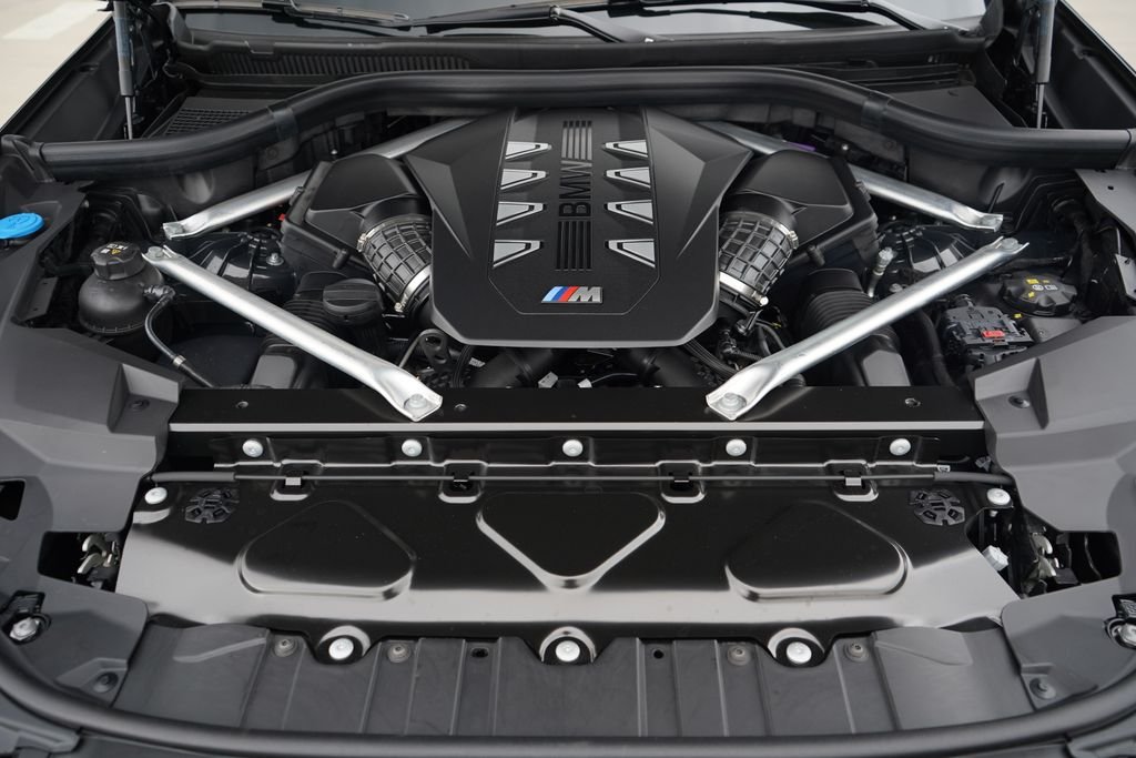 New 2026 Dravit Grey Metallic BMW M60i image 20