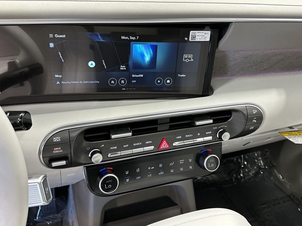 New 2027 Shimmering Silver Hyundai Limited AWD image 79