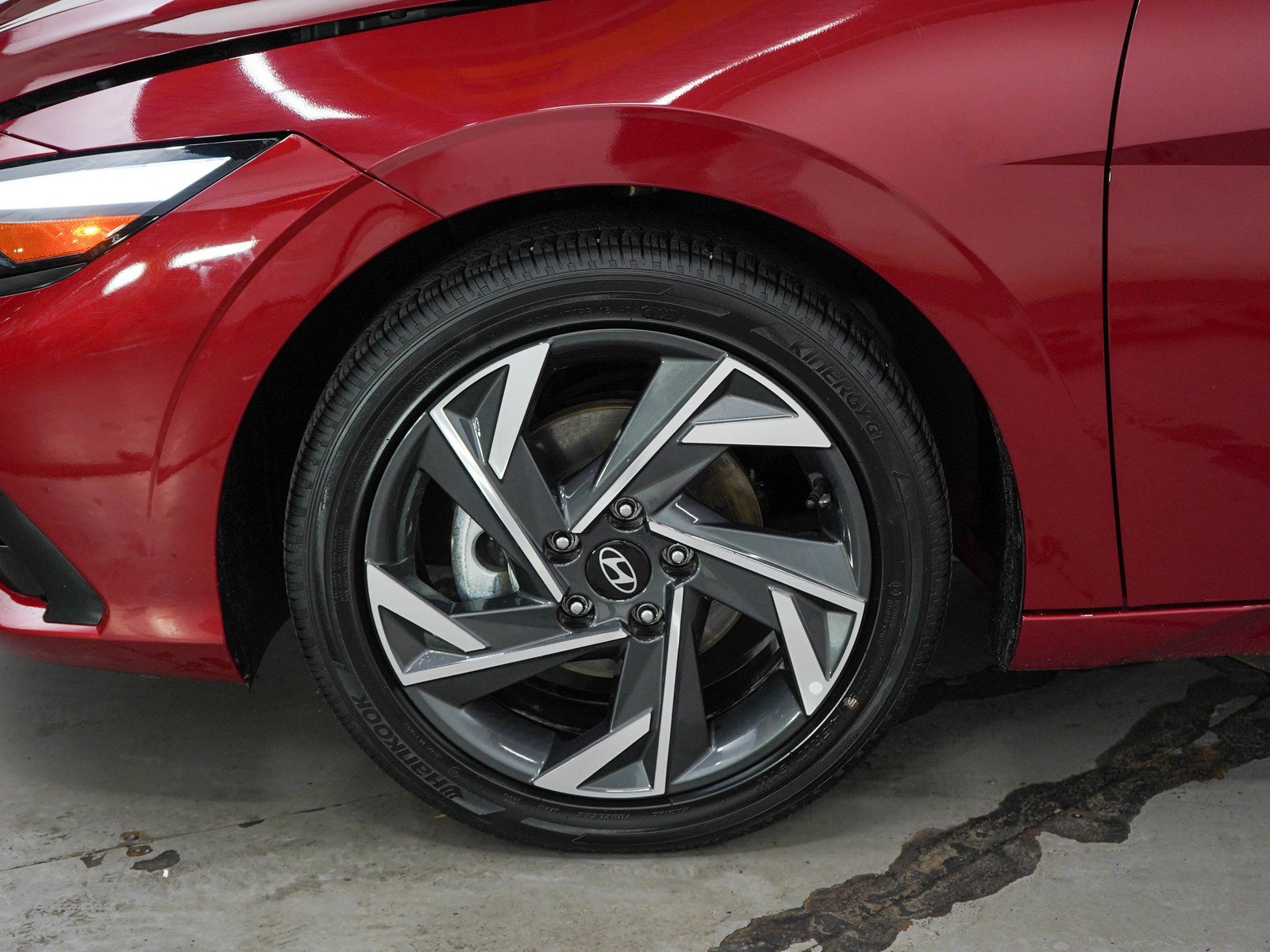 Used 2025 Ultimate Red Hyundai SEL Convenience IVT image 56