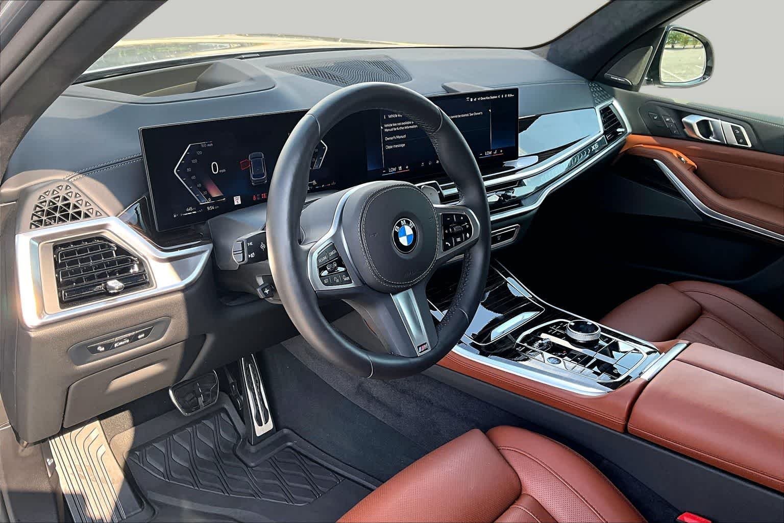 Used 2026 Skyscraper Grey Metallic BMW sDrive40i image 18