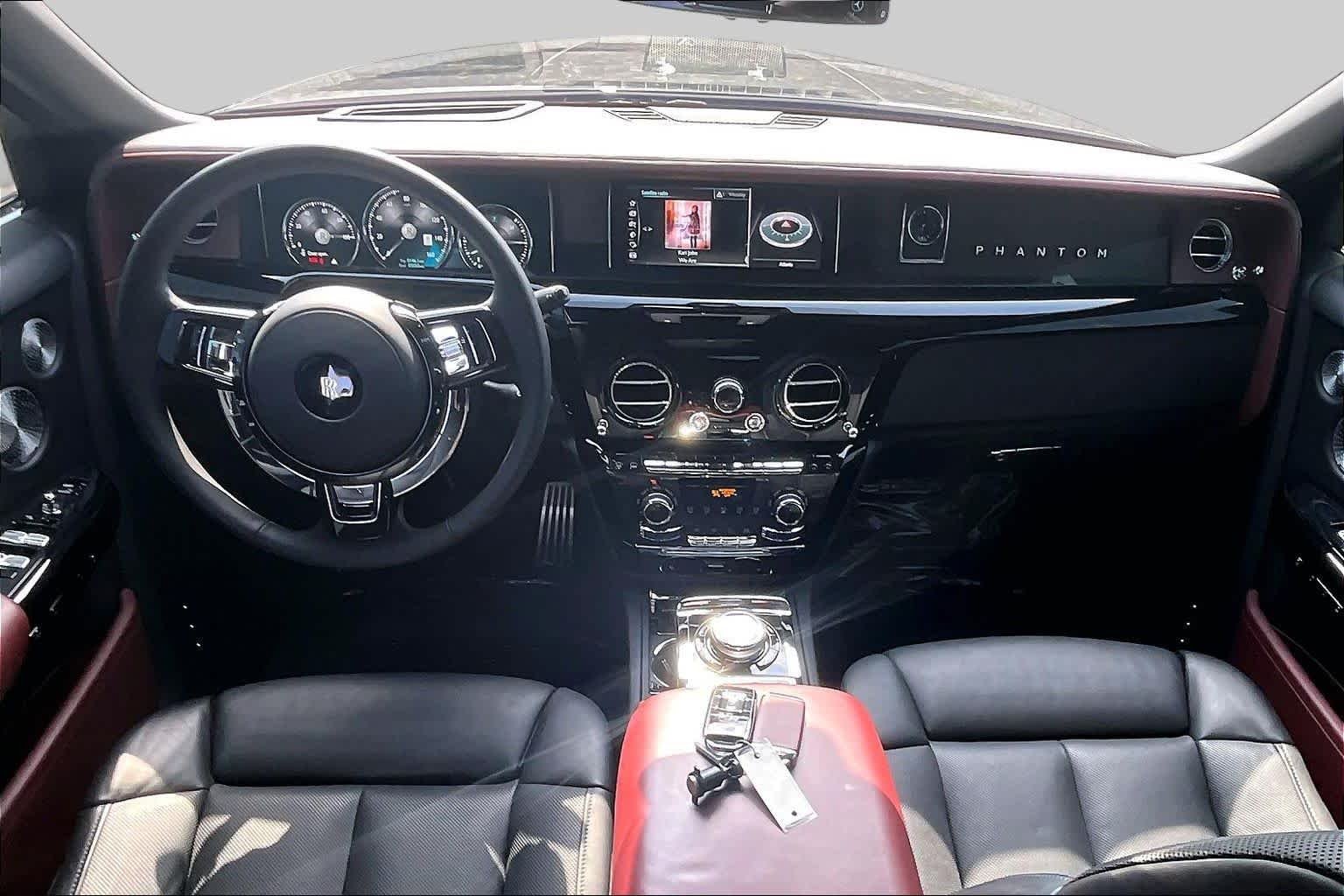 Used 2024 Jubilee Silver Rolls-Royce  image 16
