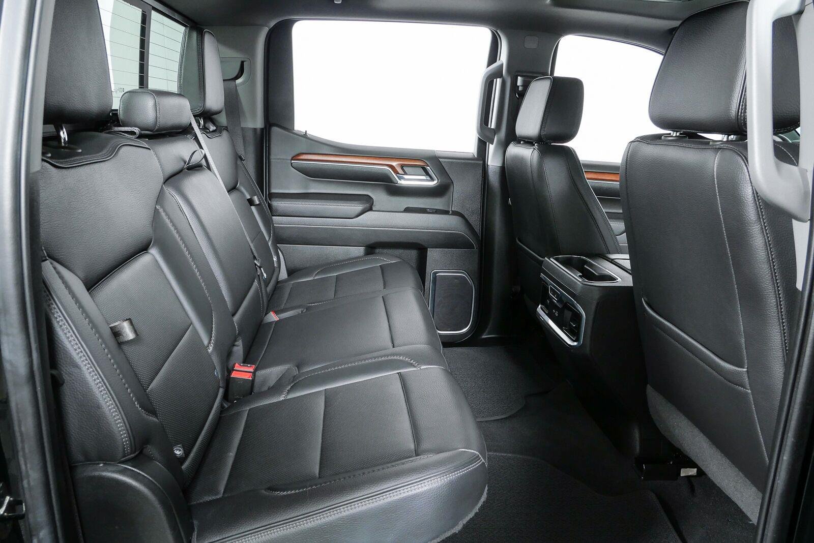 Used 2023 Onyx Black GMC Denali image 22