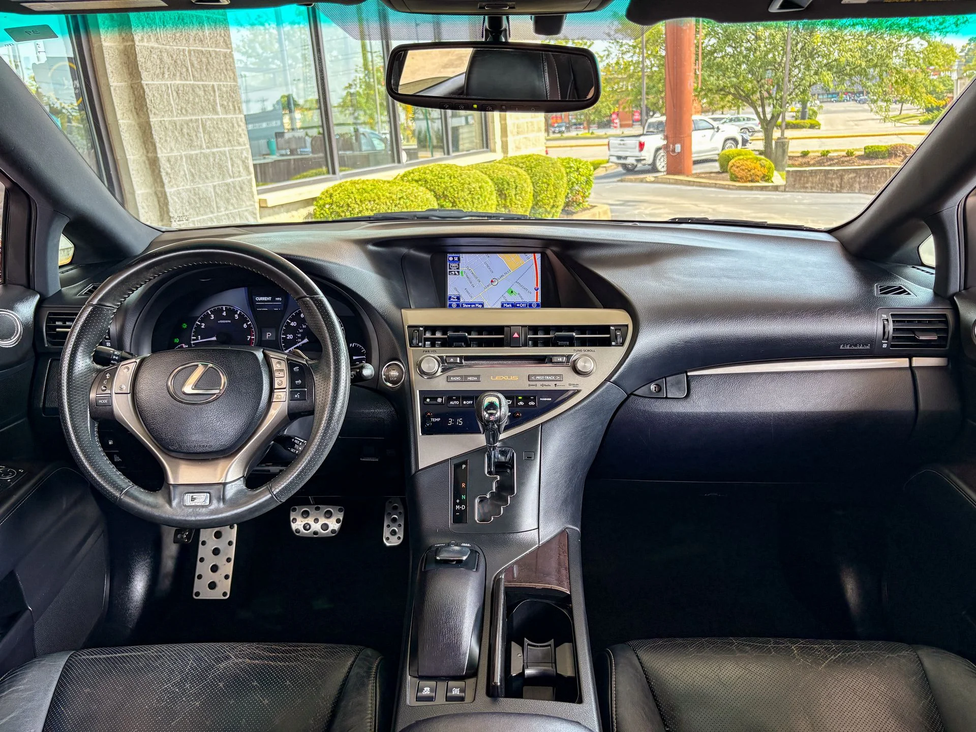 Used 2013 Red Lexus 350 F Sport image 32