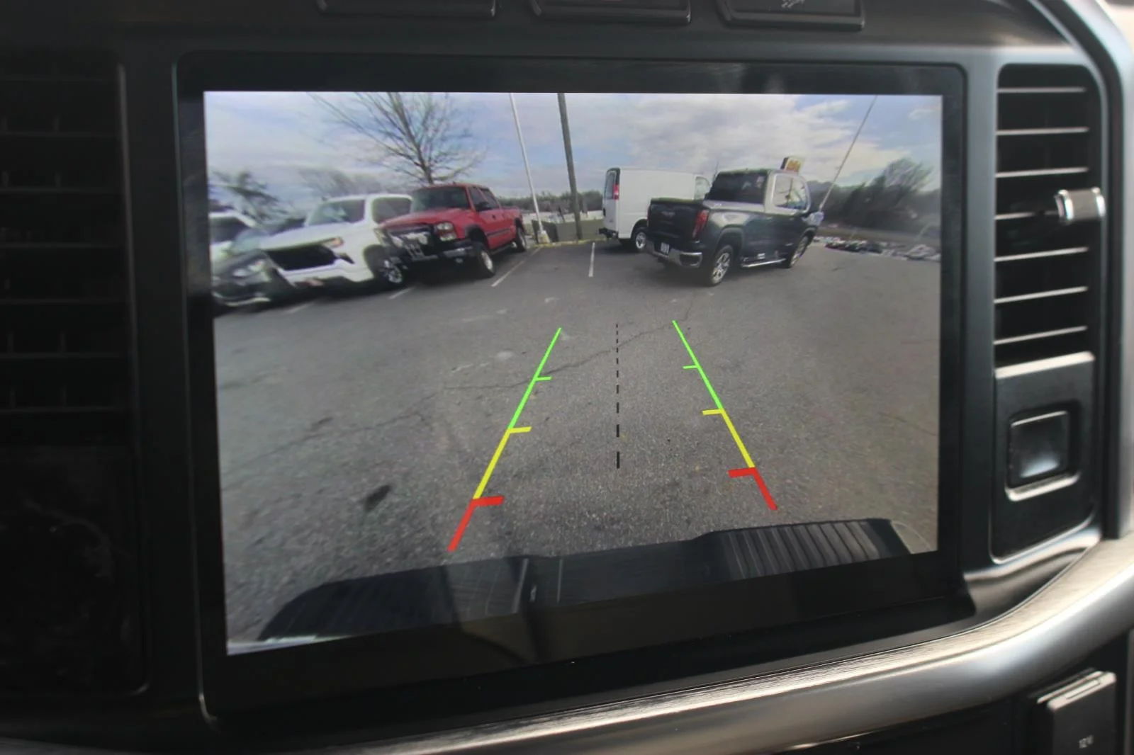 Used 2023 White Ford XL image 25