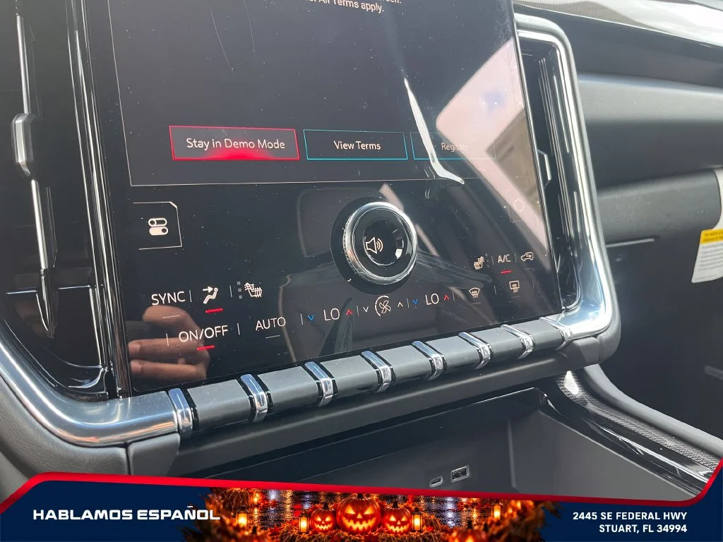 New 2026 Titanium Rush Metallic GMC Elevation image 30