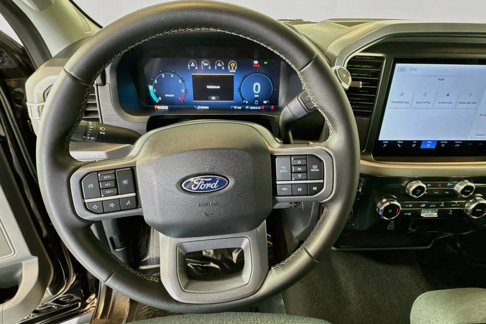 Used 2025 Agate Black Metallic Ford XLT image 11