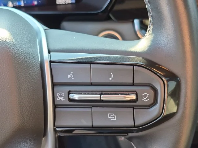 Used 2024 Blue Chevrolet ZR2 image 20