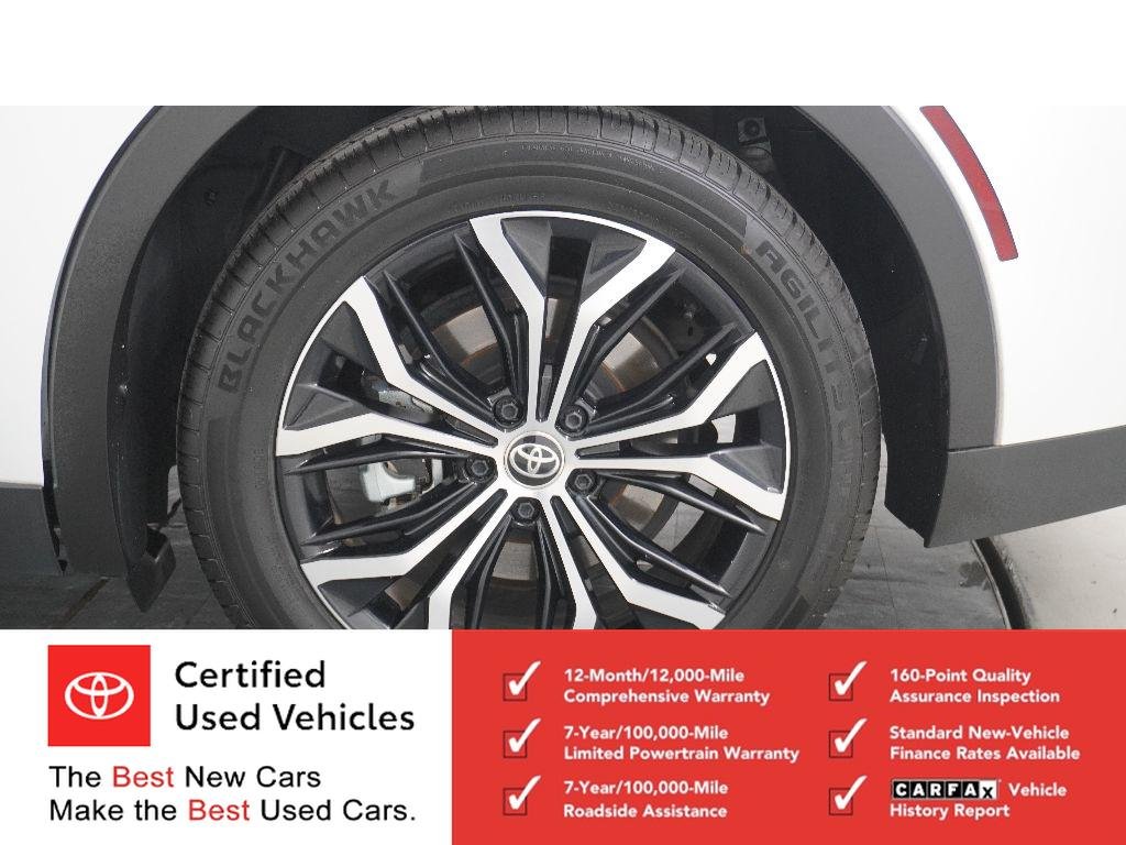 Certified Used 2024 Oxygen White Toyota Limited image 29