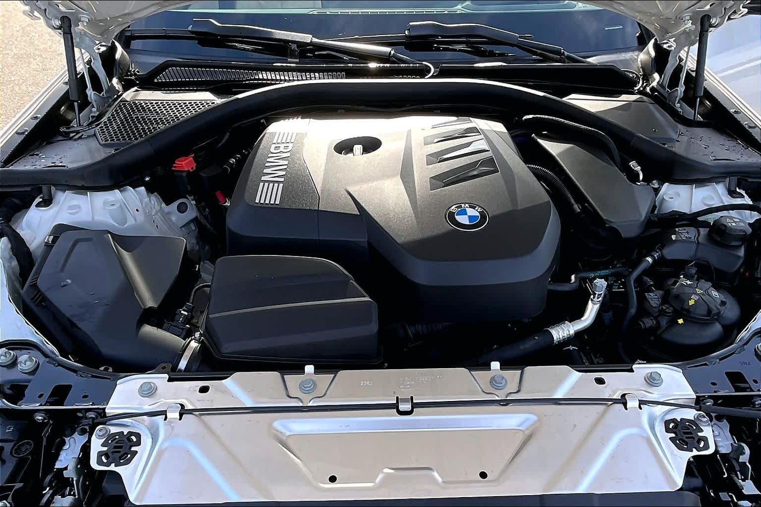 2026 BMW 3 Series 330i - Photo 16