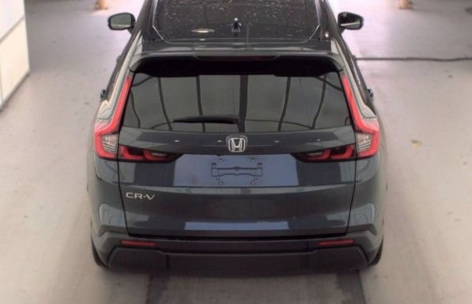 Certified Used 2025 Meteorite Gray Metallic Honda EX-L image 8