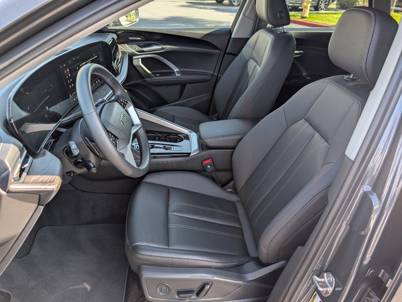 Certified Used 2025 Tambora Gray Metallic Audi 2.0T Premium Plus image 16