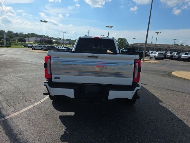 Used 2024 White Ford Limited image 4