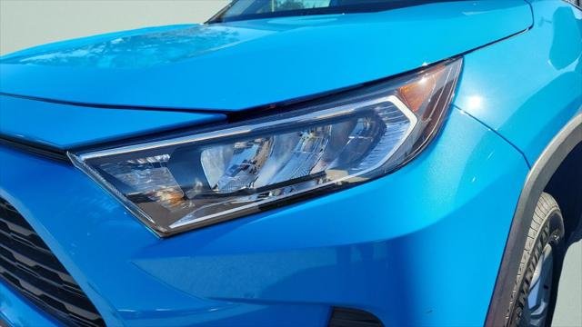 Certified Used 2021 BLUE FLAME Toyota  image 6