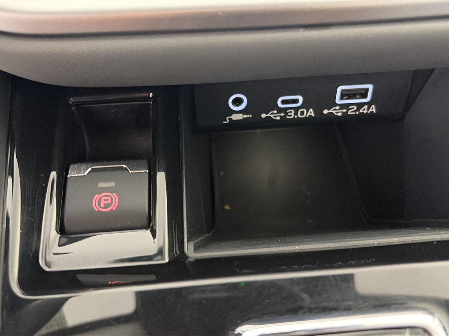 Used 2023 Crystal Black Silica Subaru Onyx Edition image 18